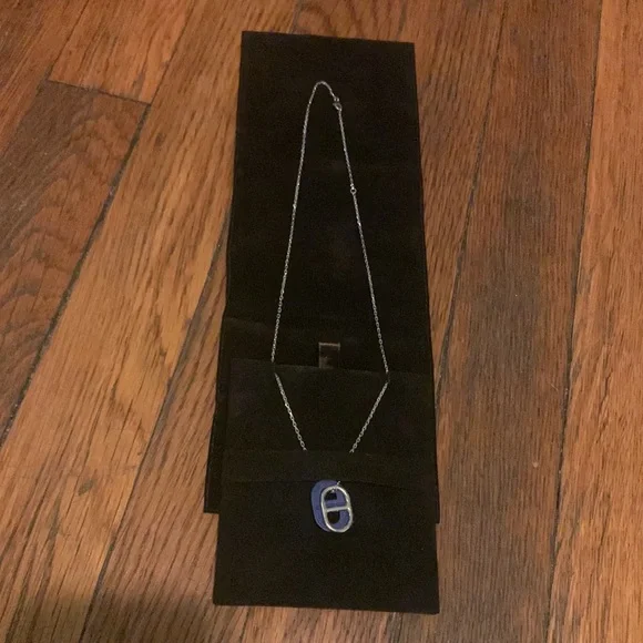 Hermes O’Maillon Pendant in box - Picture 3 of 4